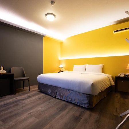 Motel 東旅驛棧 à Jiaoxi Extérieur photo