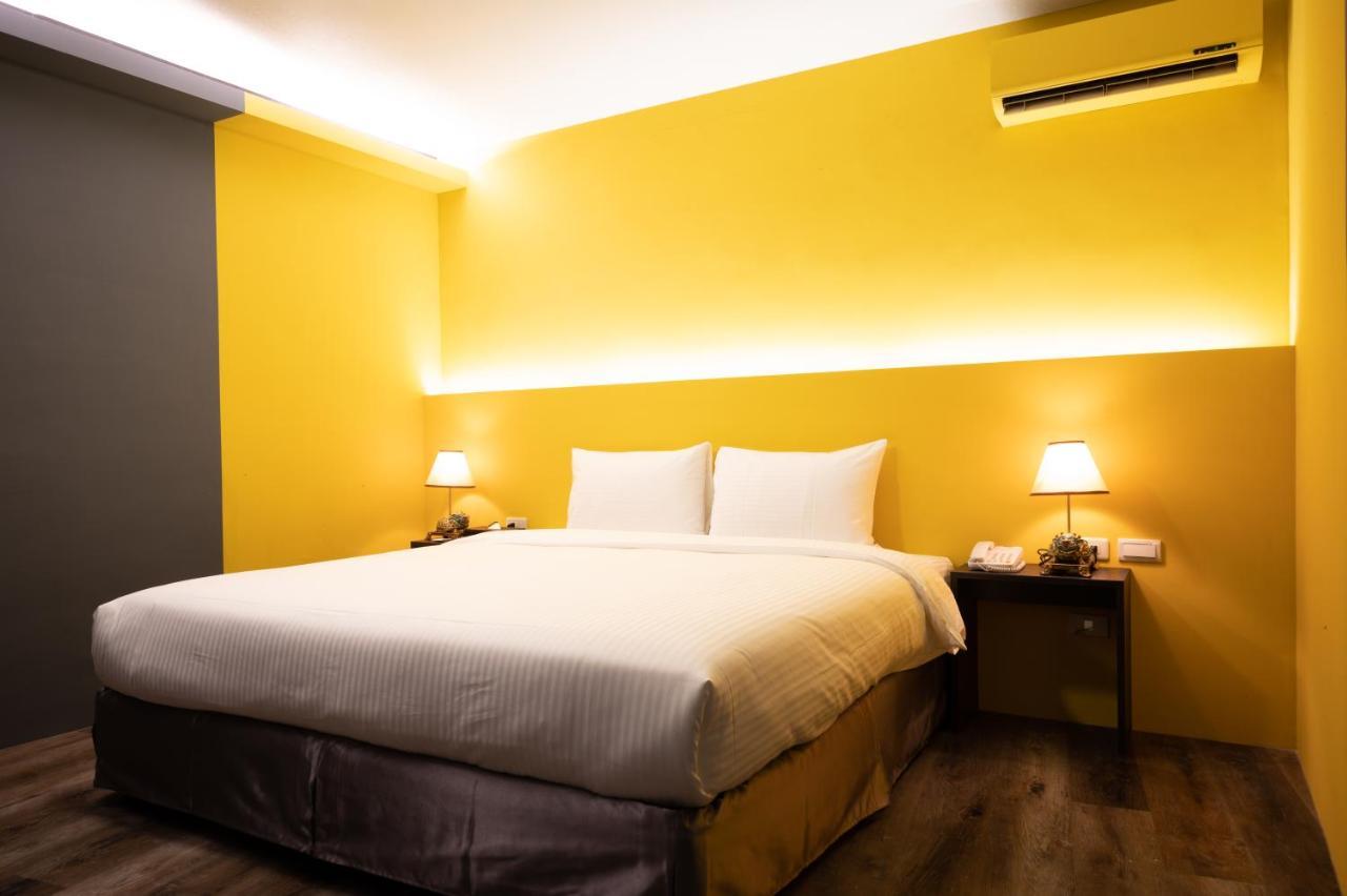 Motel 東旅驛棧 à Jiaoxi Extérieur photo