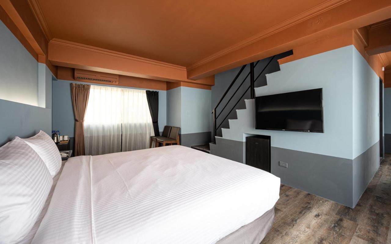 Motel 東旅驛棧 à Jiaoxi Extérieur photo