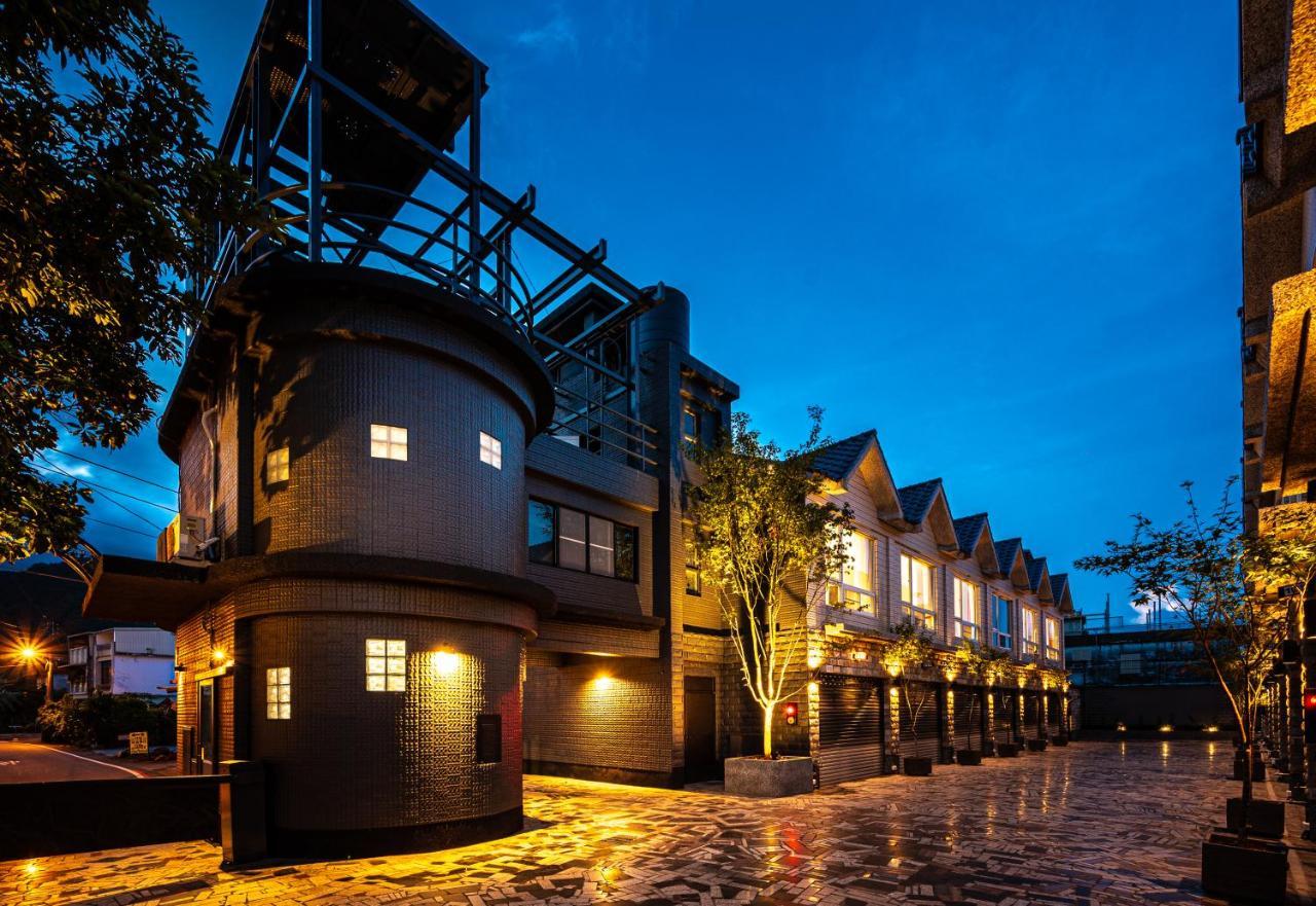 Motel 東旅驛棧 à Jiaoxi Extérieur photo