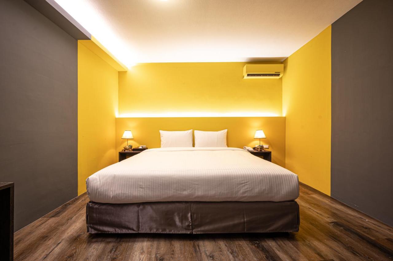 Motel 東旅驛棧 à Jiaoxi Extérieur photo