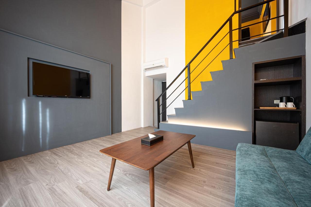 Motel 東旅驛棧 à Jiaoxi Extérieur photo