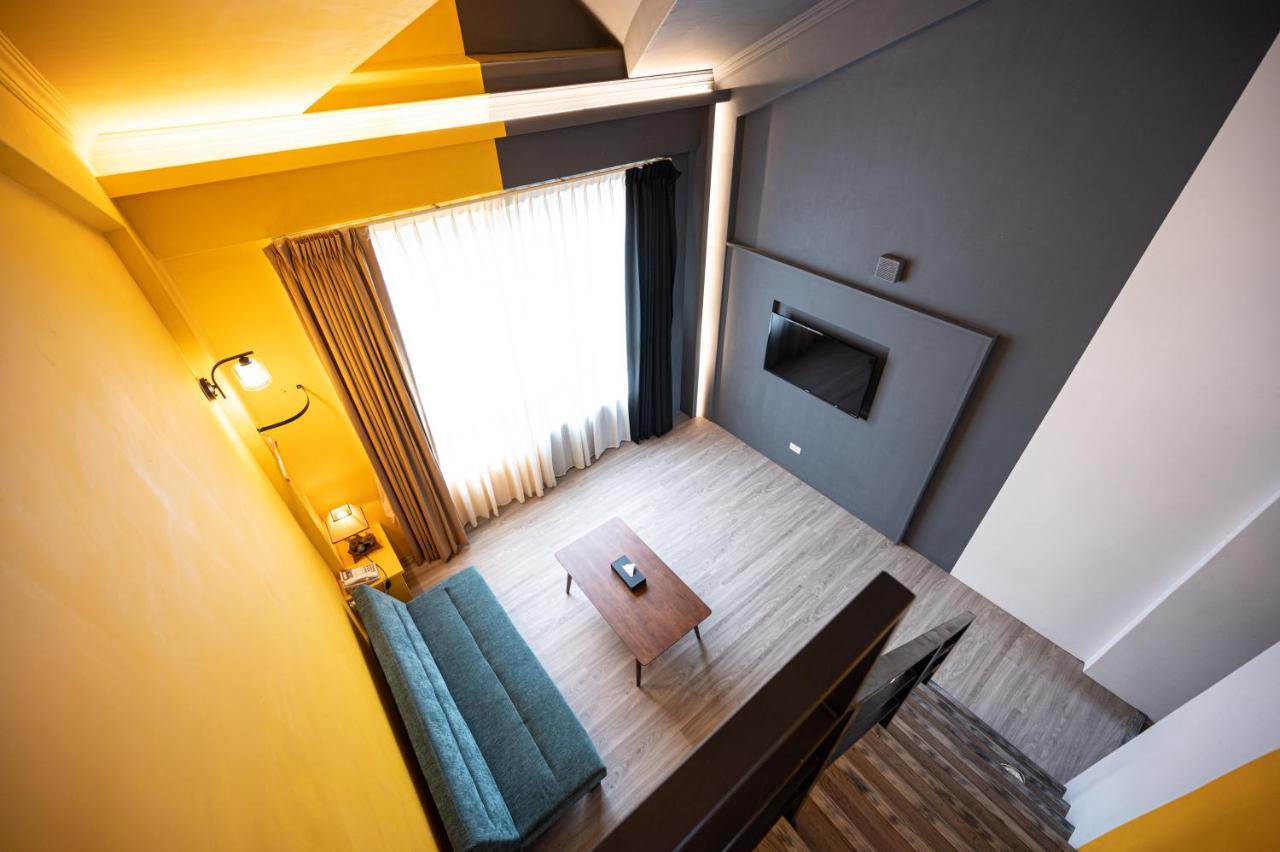 Motel 東旅驛棧 à Jiaoxi Extérieur photo