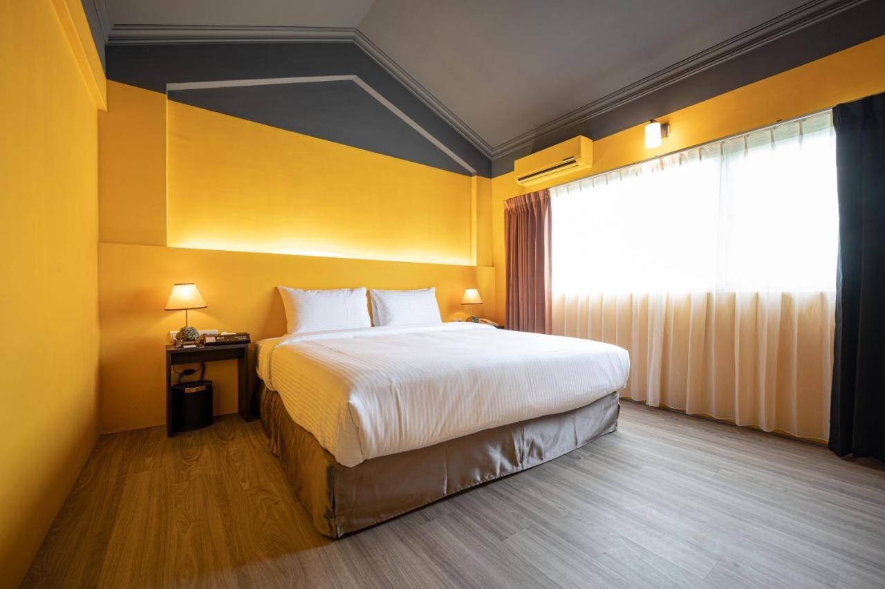 Motel 東旅驛棧 à Jiaoxi Extérieur photo