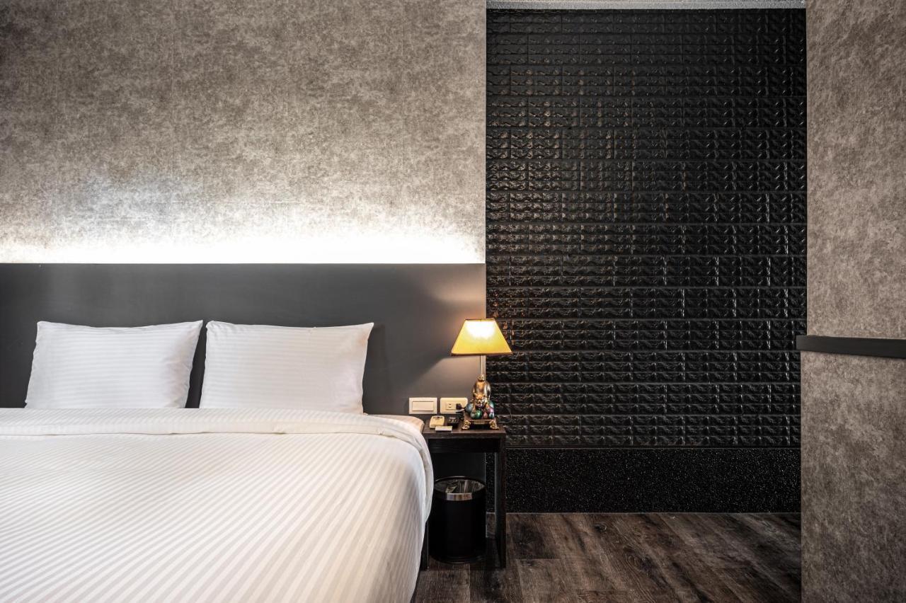 Motel 東旅驛棧 à Jiaoxi Extérieur photo
