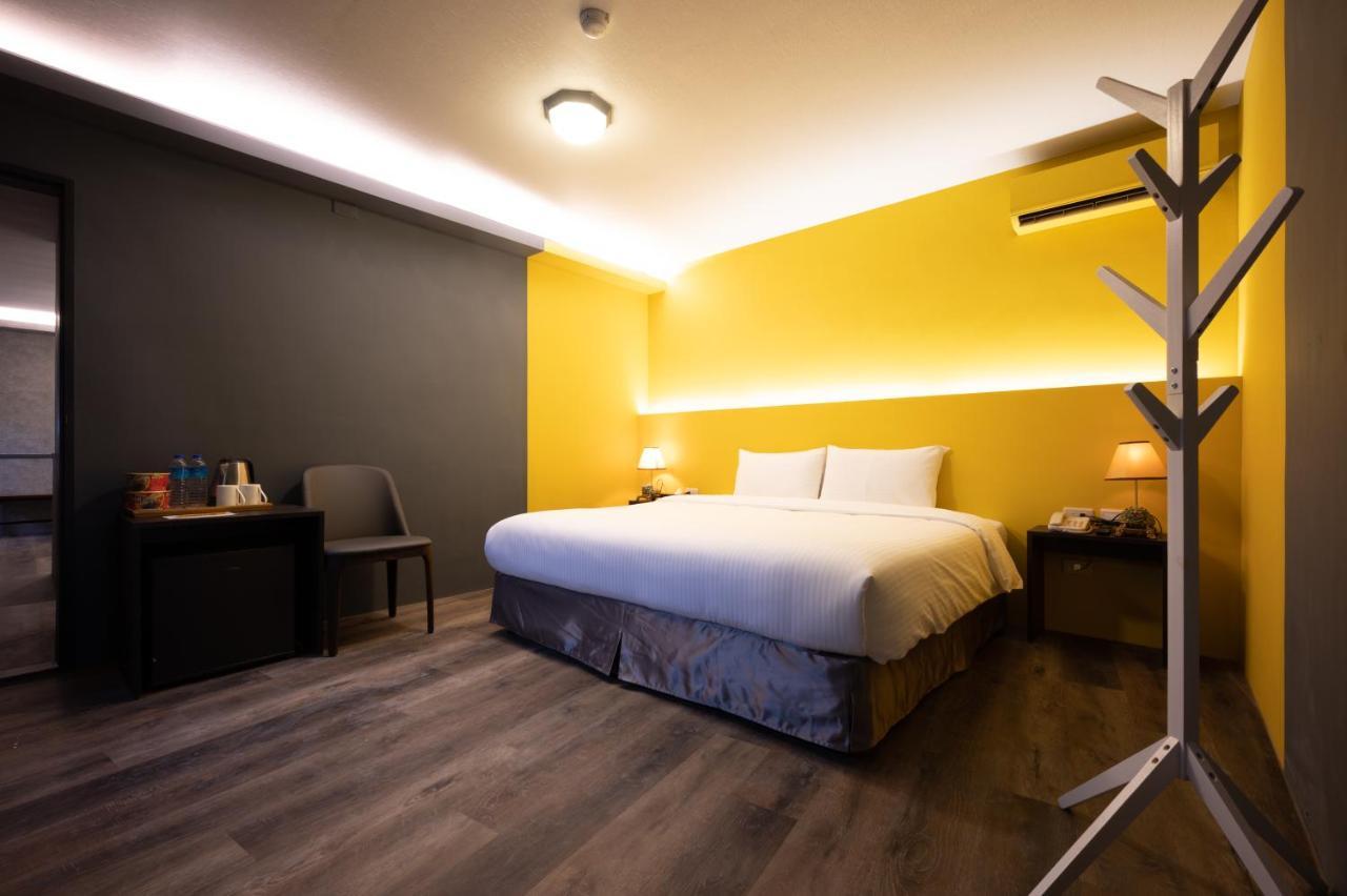 Motel 東旅驛棧 à Jiaoxi Extérieur photo