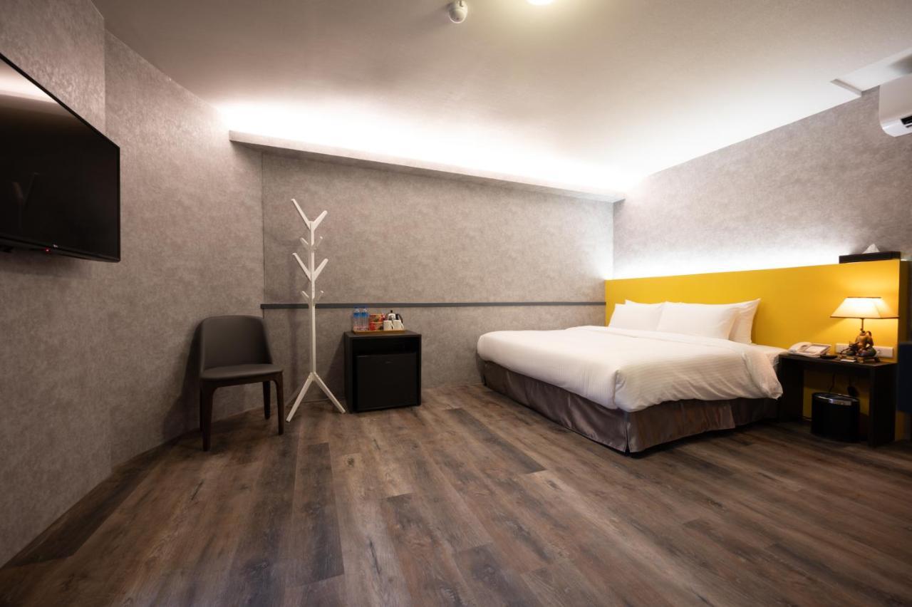 Motel 東旅驛棧 à Jiaoxi Extérieur photo
